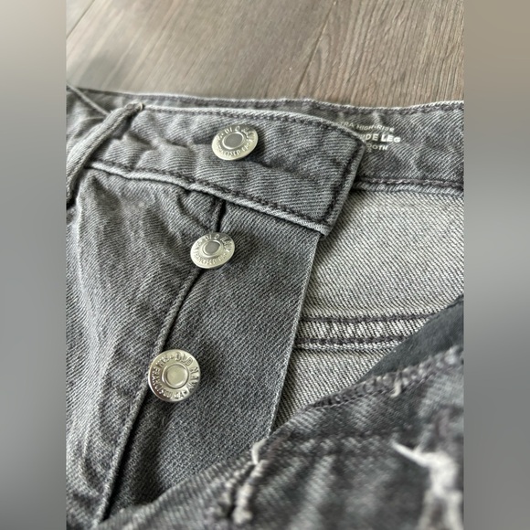 Extra High Waisted Button Fly Wide-Leg Jeans - 6 Petite - Picture 6 of 6